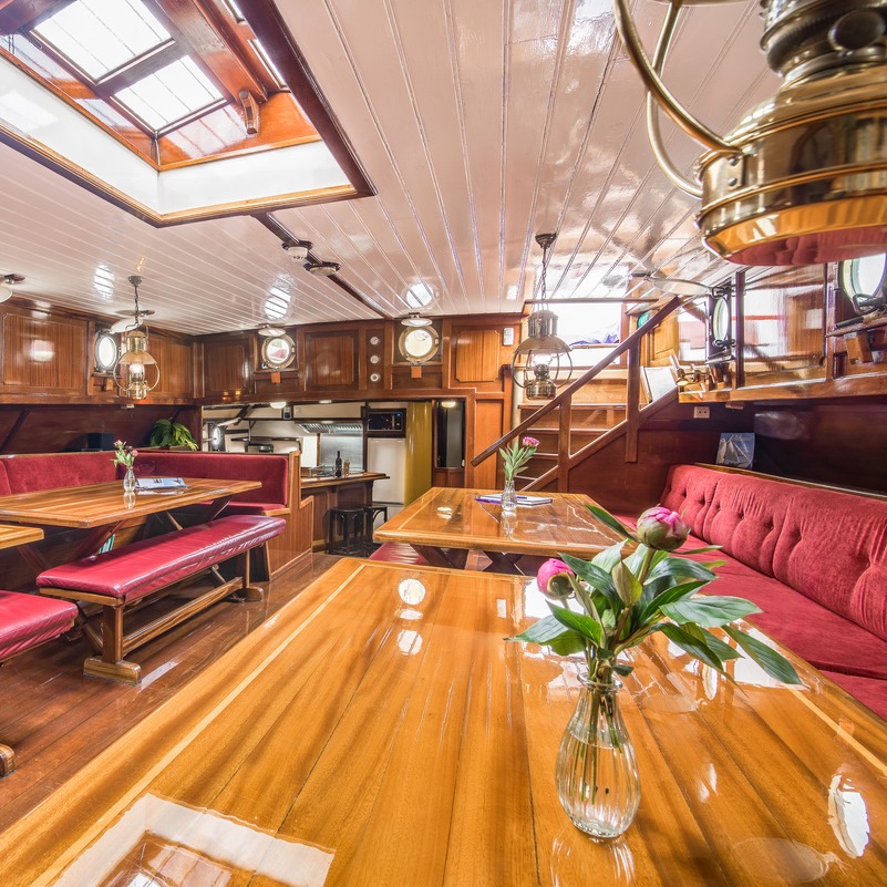 Holland Sail boot interieur